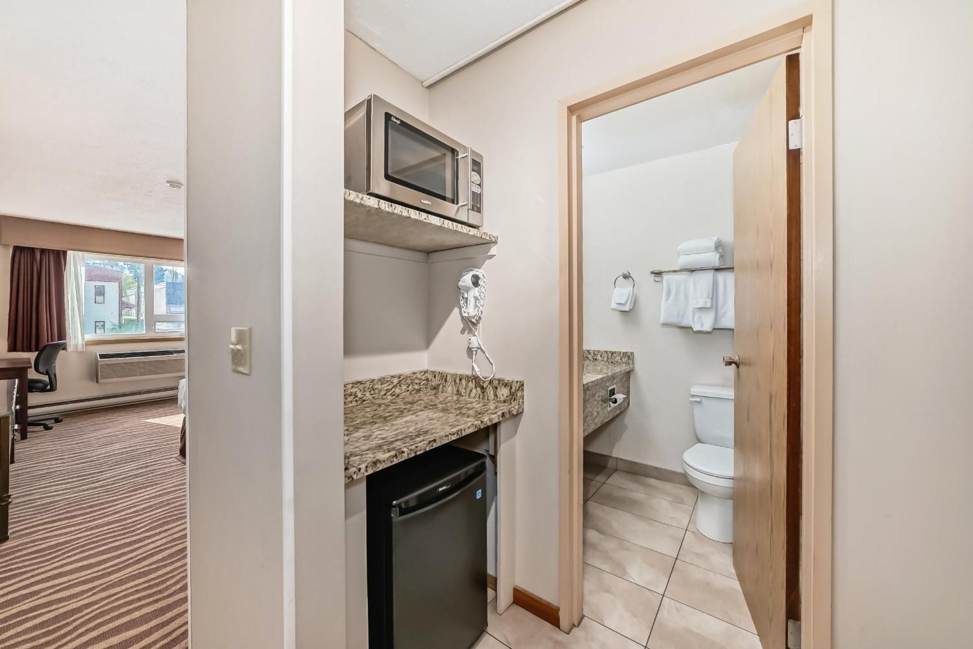 Invermere Inn & Suites Luaran gambar