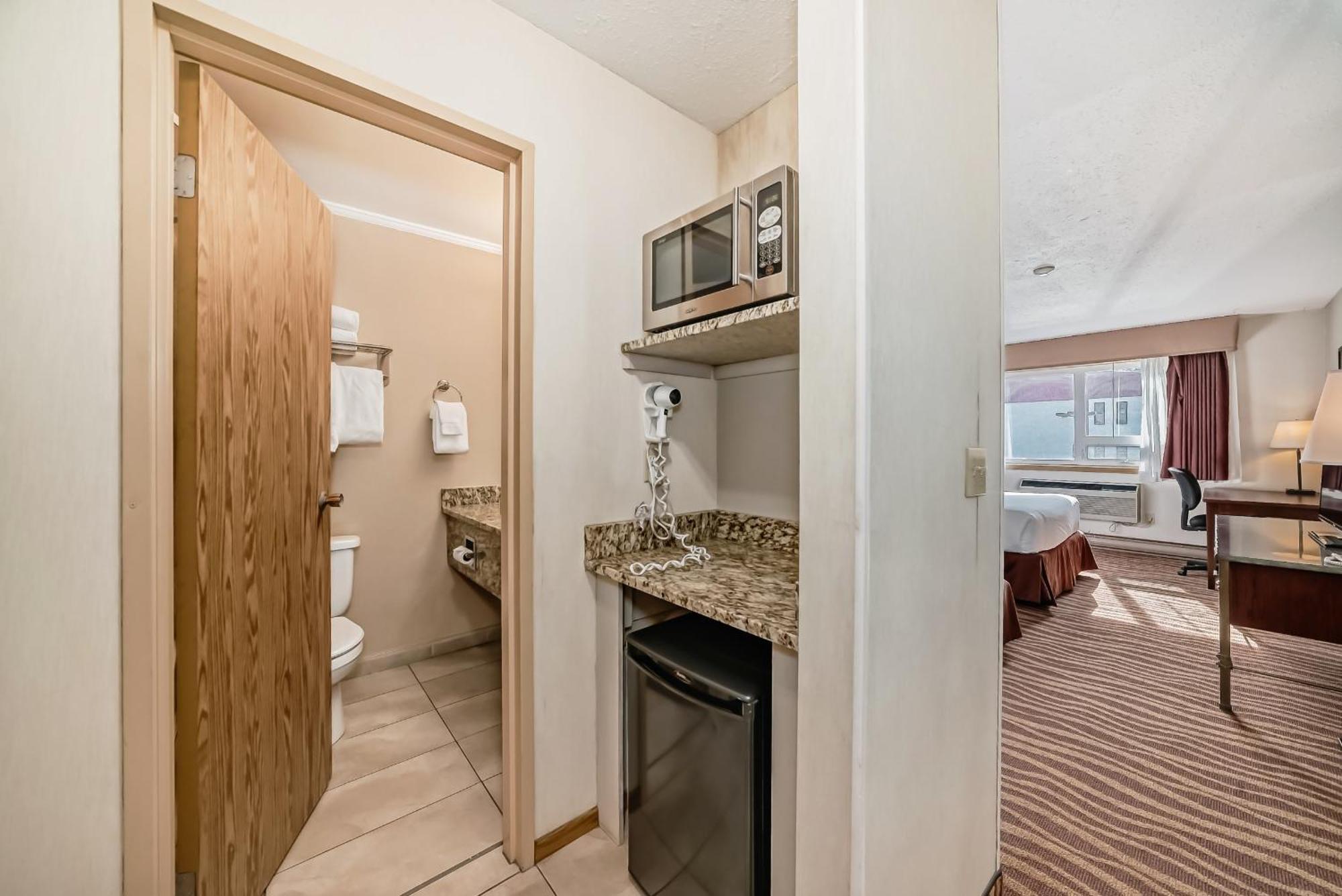 Invermere Inn & Suites Luaran gambar